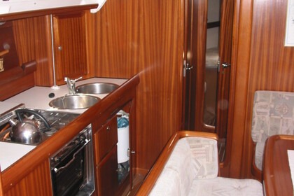 Full Day Cruise to Dia Island - with Bavaria 41