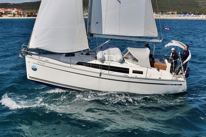 Miete Segelboot BAVARIA 33 C Sukošan