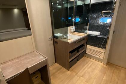 @LAST - a leopard with a heart