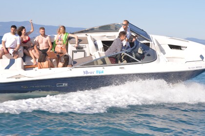 Location Bateau à moteur Regal 2700 Nea Moudania