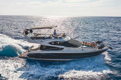 Alquiler Lancha Luxury Motorcruiser with Toys Private dining available on board Mallorca