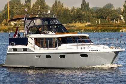 Rental Houseboat Custom Made Rhapsody 2 Heeg