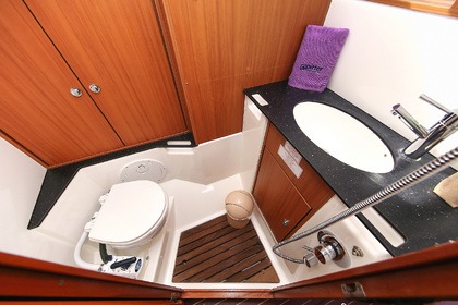Charter Sailboat Bavaria Bavaria Cruiser 36  Pula