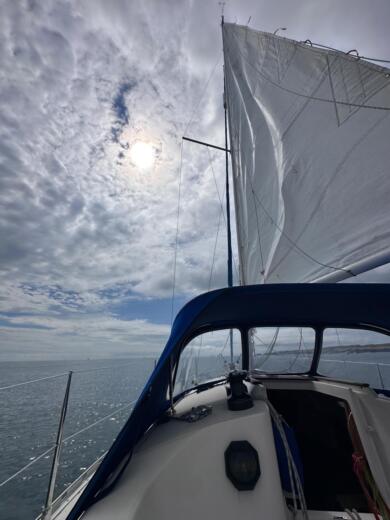 porto di Poole Sailboat Jeanneau Sun Odyssey 29.2 alt tag text