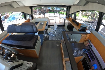 Исследуйте Роскошь на TINTO TARGA - Fairline Targa 62 в Канкуне