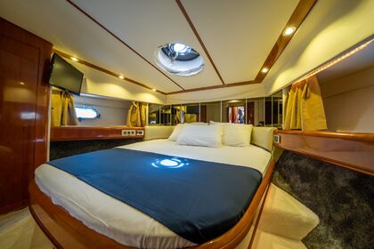 Fairline 59 Motoryacht with a capacity of 6 people