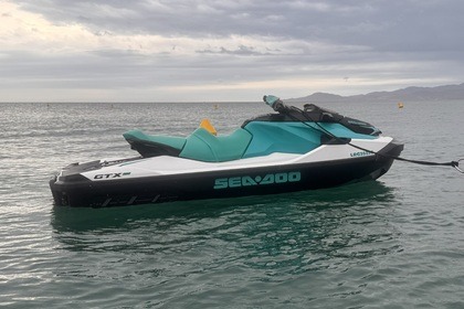 Location Jet-ski Seadoo Gtx pro 130 Saint-Cyprien