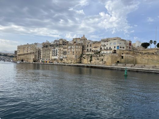 Birgu Motorboat Buccaneer Searover alt tag text