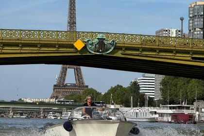Hire Motorboat Caminada 635 Saint-Cloud