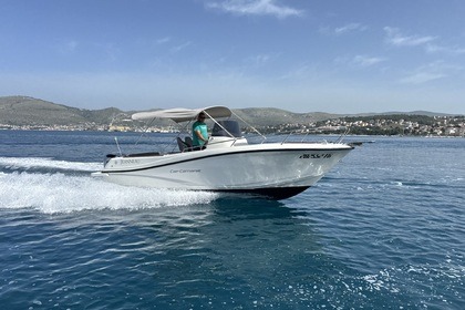 Miete Motorboot Jeanneau Cap camarat 7.5 CC - Suzuki 250 Trogir