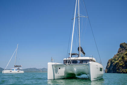 Charter Catamaran LAGOON Lagoon 40 - 4Cab/2Hd Phuket