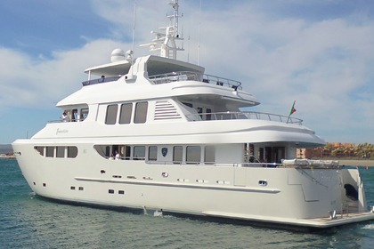Hire Motor yacht BANDIDO 90 Sotogrande