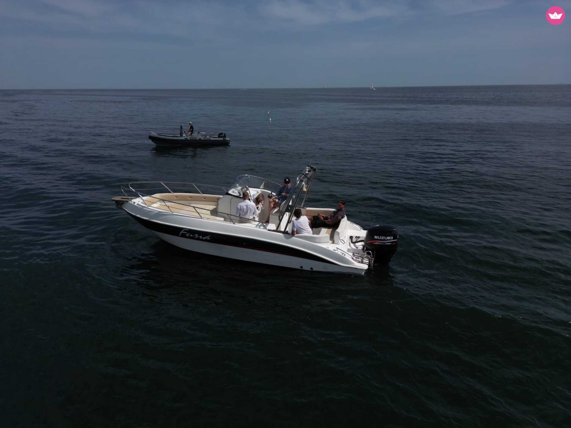Bateau à moteur Marinello Eden 26 open 225cv 5