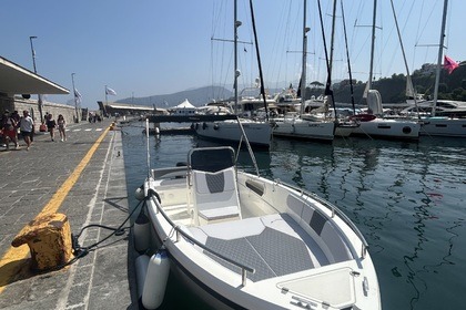 Rental Motorboat Kolmarine Barca a motore 6mt Sorrento