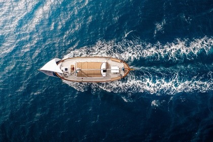 Noleggio Barca a vela Dolce Vita Veliero La Maddalena