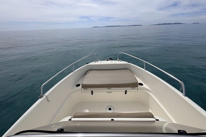 Hire Motorboat Quicksilver Activ 555 Open Le Lavandou