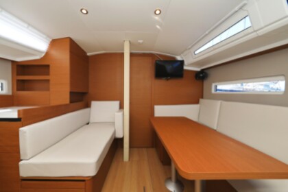 Sun Odyssey 410