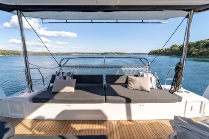 Verhuur Catamaran Lagoon-Bénéteau Lagoon 43 - 3 + 2 cab. Šibenik
