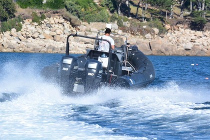 Hire RIB Zodiac Hurricane 733 Trebeurden