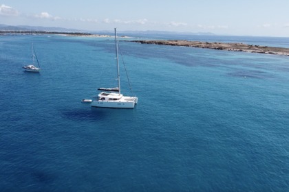 Catamaran Lagoon 400 REFIT 2024
