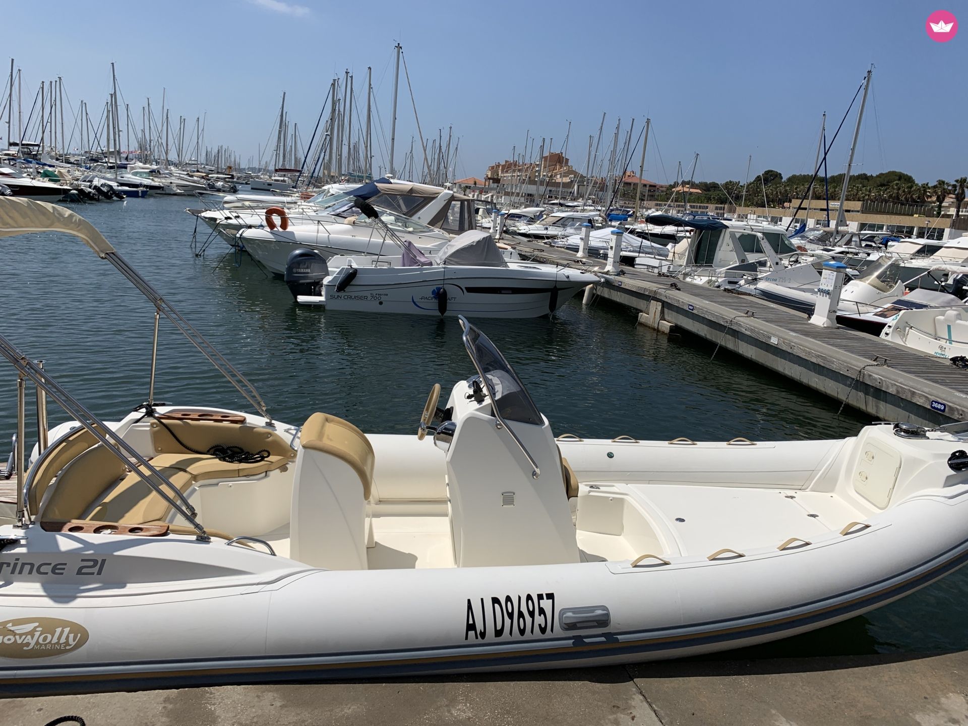 Semi-rigide Nuova Jolly Prince 21 à louer