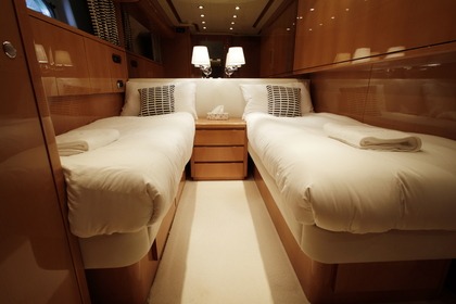 FALCON 86 "M/Y GEORG I"