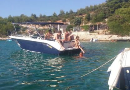 Charter Motorboat Kosanovic Open 10 Split