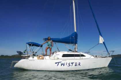 Rental Sailboat Fast Yacht 30.3 Salvador