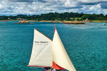 Hire Sailboat Voiles & Traditions Homardier Paimpol