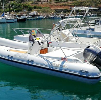 Location Semi-rigide Led Cs 590 Castellammare del Golfo