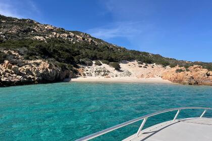 BOAT WITHOUT A LICENSE FOR THE MADDALENA ARCHIPELAGO AND CORSICA