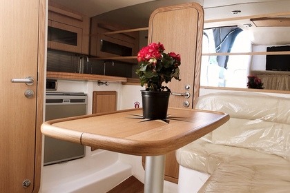 Cruise by Porto Rafti