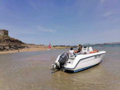 Location Bateau à moteur Beneteau Flyer 570 Dinard