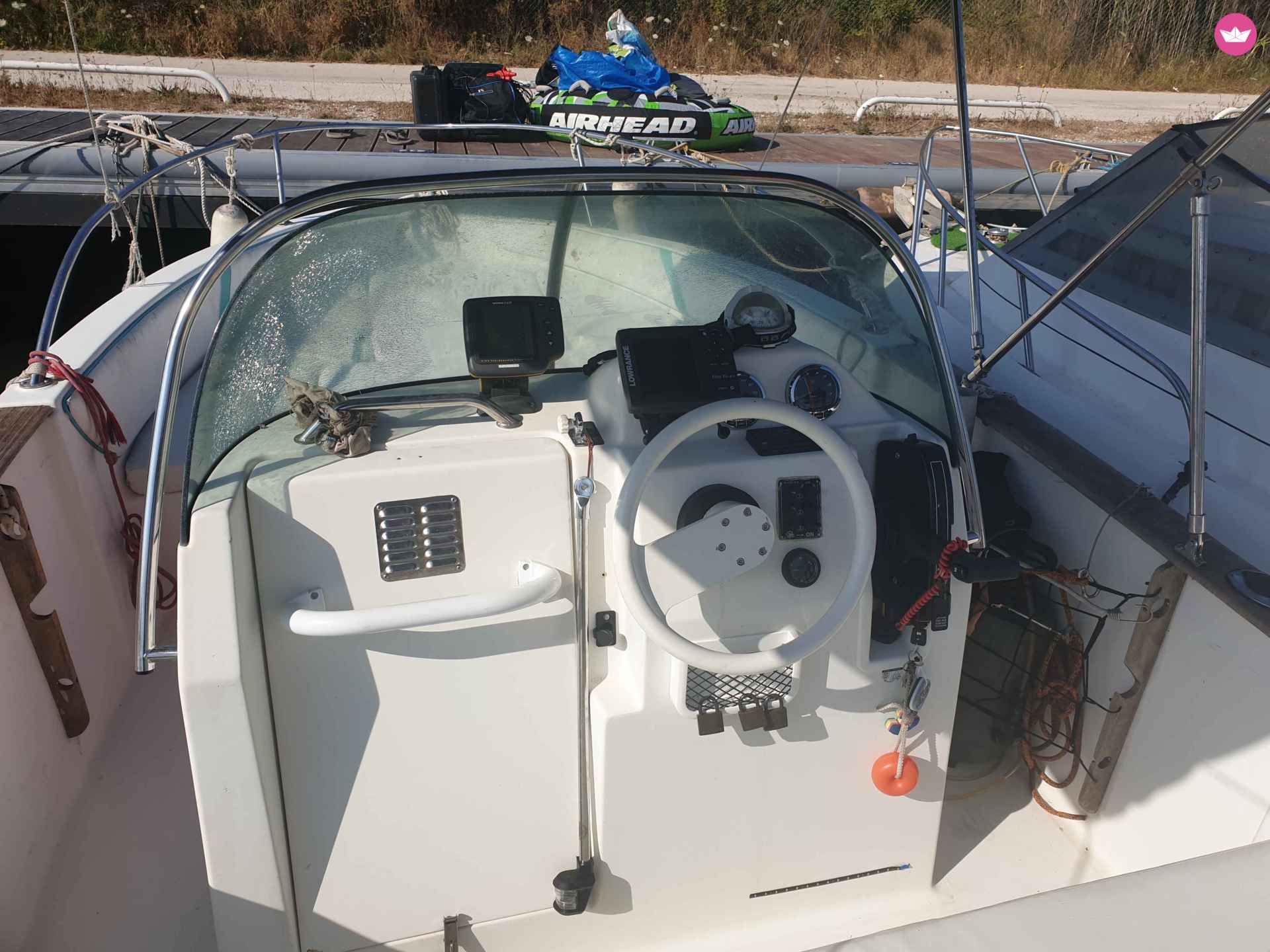 Beneteau Beneteau Flyer 6M 150  Efi 2019 in Hyères for rental