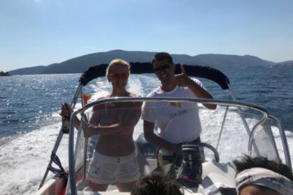 Quicksilver Commander 555