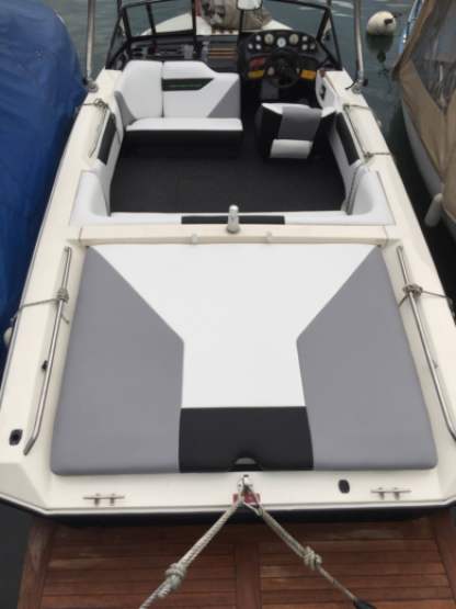 Location Bateau à moteur Correct Craft Nautique Excel Genève