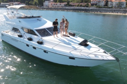 Rental Motorboat Princess 470 Lisbon
