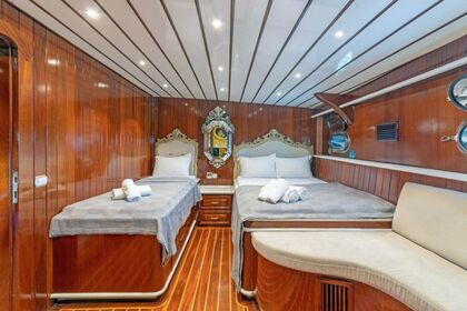 Elegant 42 meter gulet with 7 cabins