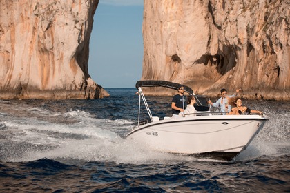 Rental Motorboat Scar Next 215 Capri