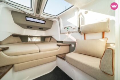 Vice Nomad - Axopar 37