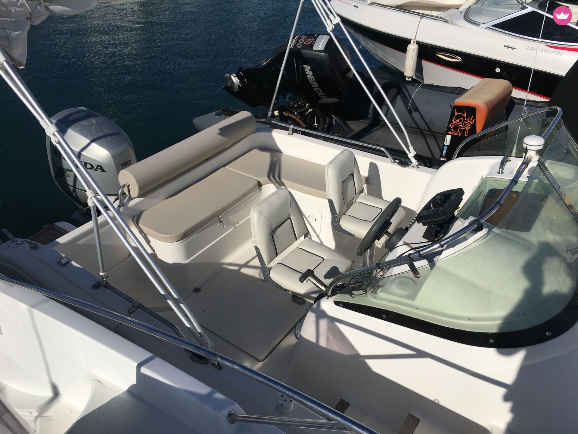 Location Bateau à moteur Pacific Craft 650 Wa Antibes