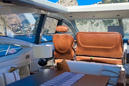 Azimut 62s - White Giada