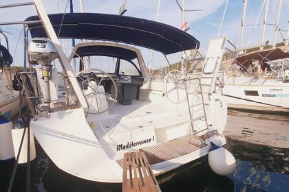 Rental Sailboat Beneteau Oceanis 45 - 4 cab. Pula