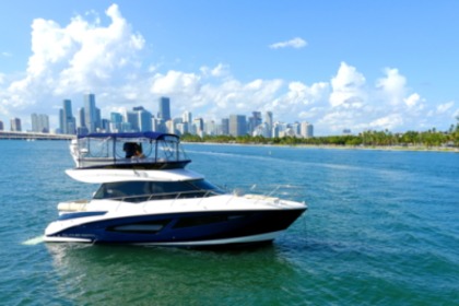 Rental Motorboat Regal 42 Fly Miami Beach