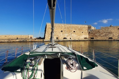 Full day to Dia island with a sailing yacht