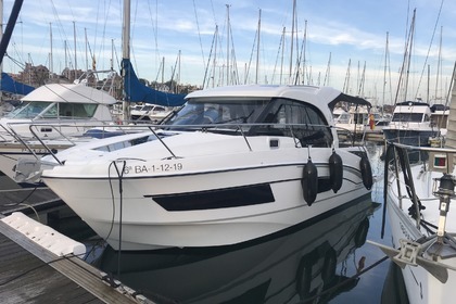 Rental Motorboat Beneteau Antares 9 Getxo