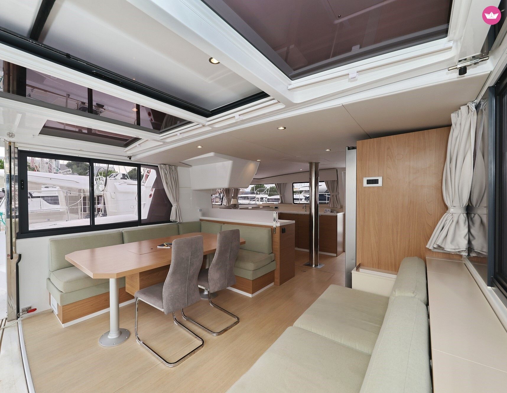 Catamaran Catana Group Bali 4.4 - 4 + 2 cab. 13m 2