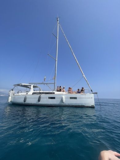 Málaga Sailboat Beneteau Oceanis 38 alt tag text