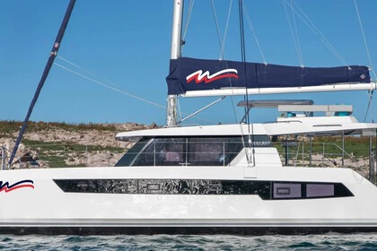 Charter Catamaran  Moorings 4200/3/3 Road Town