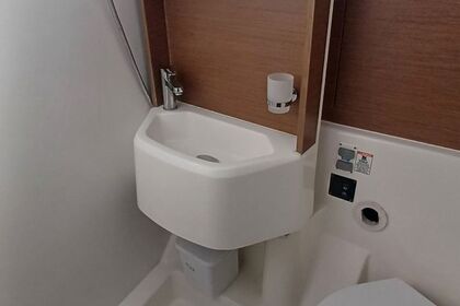 Oceanis 51.1 with watermaker & A/C - PLUS